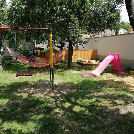 Szep Erno Vip Apartment *